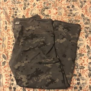 Redline gray camo crops